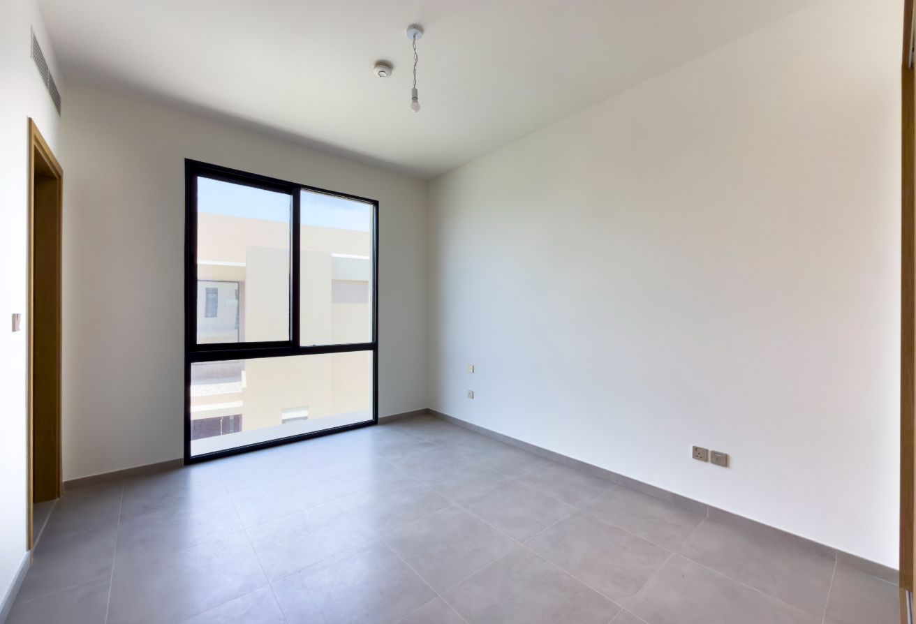 5 bedroom villa in Garden View Villas, Jebel Ali: 21