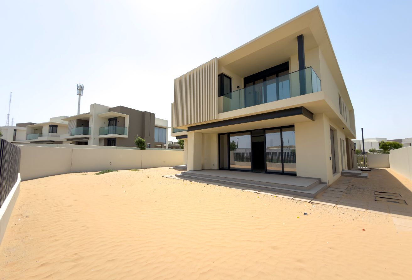 5 bedroom villa in Garden View Villas, Jebel Ali: 27
