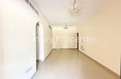 Apartment - 2 Bedrooms - 2 Bathrooms for rent in Al Yakka Residence - Al Mankhool - Bur Dubai - Dubai