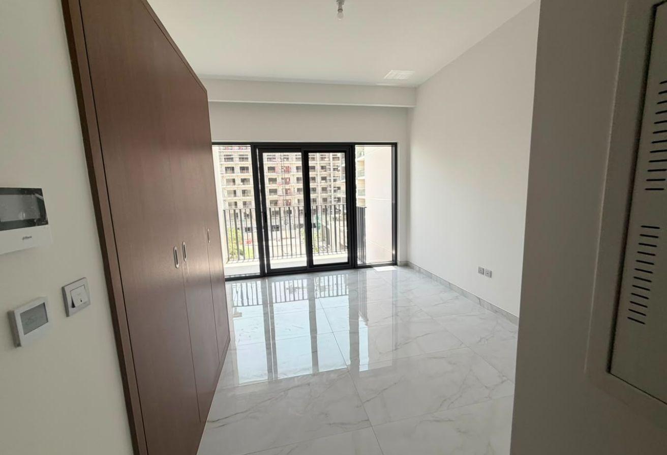 Studio in Azizi Mirage 1, Tower 2 | Vacant photo 3
