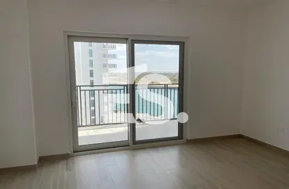 Apartment - 2 Bedrooms - 2 Bathrooms for rent in Waters Edge - Yas Island - Abu Dhabi