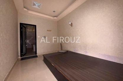 Shop - Studio - 1 Bathroom for rent in Zee Zee Tower - Al Barsha 1 - Al Barsha - Dubai