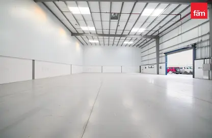 Warehouse - Studio - 1 Bathroom for rent in Dubai Investment Park 1 (DIP 1) - Dubai Investment Park (DIP) - Dubai