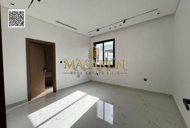 97377835 - Property Image 3