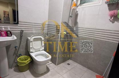 Apartment - Studio - 1 for rent in Corniche Tower - Ajman Corniche Road - Ajman