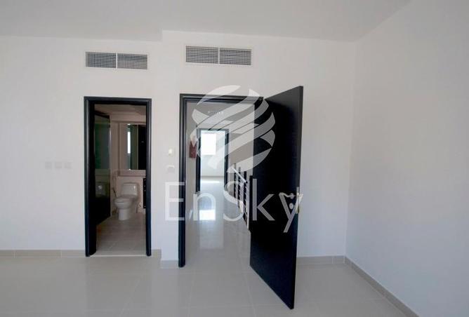 89643023 - صورة العقار 2