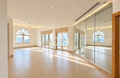 Apartment - 3 - 4 for rent in Al Khushkar - Shoreline Apartments - Palm Jumeirah - Dubai