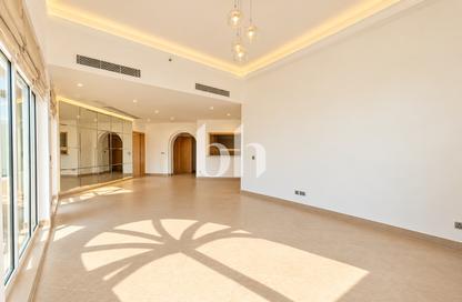 Apartment - 3 - 4 for rent in Al Khushkar - Shoreline Apartments - Palm Jumeirah - Dubai