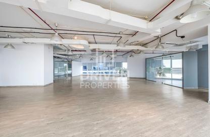 Office Space - Studio for rent in Tower A - API Trio Towers - Sheikh Zayed Road - Dubai