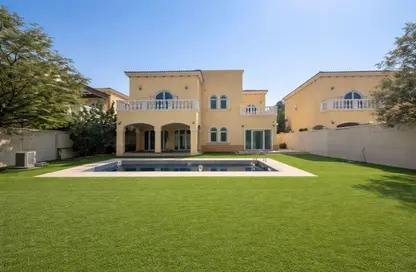 فيلا - 5 غرف نوم - 6 حمامات للايجار في ديستريكت 2 - رويال بارك - جميرا بارك - دبي