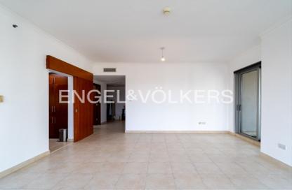 Apartment - 2 Bedrooms - 2 Bathrooms for rent in The Fairways East - The Fairways - The Views - Dubai