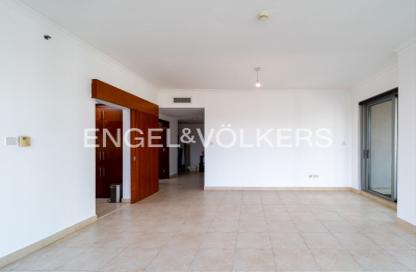 Apartment - 2 Bedrooms - 2 Bathrooms for rent in The Fairways East - The Fairways - The Views - Dubai