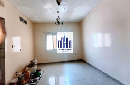 Apartment - Studio - 1 Bathroom for rent in Muwailih Building - Muwaileh - Sharjah