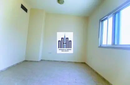 Apartment - 1 Bathroom for rent in Muwailih Building - Muwaileh - Sharjah