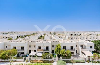 شقة - 2 - 2 للايجار في هولاند جاردنز - تاون سكوير - دبي