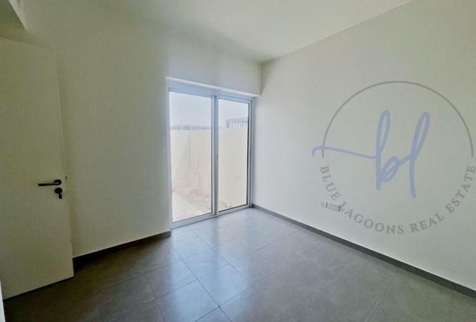 74242344 - Property Image 3