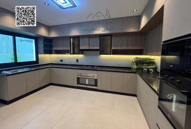 82823805 - Property Image 2