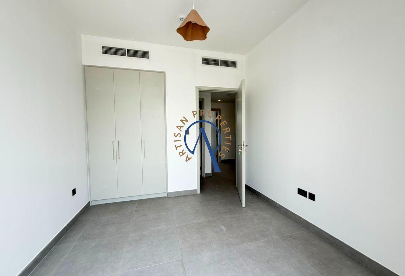 CLOSE TO AMENETIES | GATED COMMUNITY | VACANT photo 12