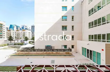 شقة - غرفة نوم - 1 حمام للايجار في الغزلان 4 - الغزلان - جرينز - دبي