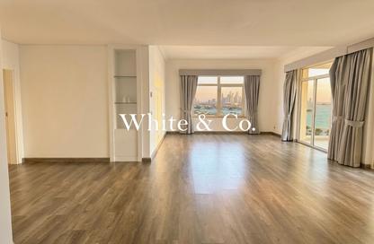 Apartment - 3 Bedrooms - 4 Bathrooms for rent in Al Nabat - Shoreline Apartments - Palm Jumeirah - Dubai Apartment - 3 Bedrooms - 4 Bathrooms for rent in Al Nabat - Shoreline Apartments - Palm Jumeirah - Dubai