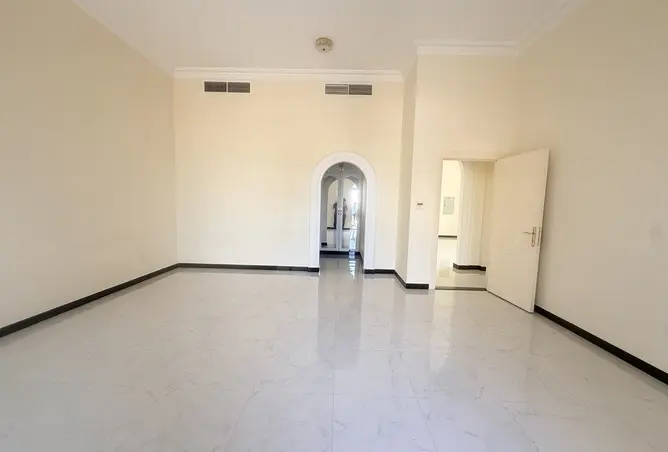 166047750 - Property Image 2