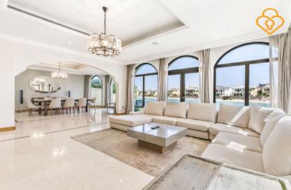 Villa - 4 - 4 for rent in Garden Homes Frond D - Garden Homes - Palm Jumeirah - Dubai