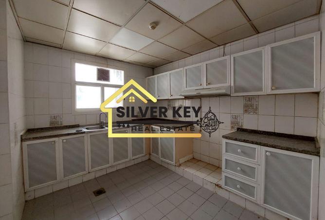 121998800 - Property Image 2