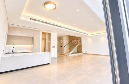 Villa - 4 - 5 for rent in Jumeirah 1 Villas - Jumeirah 1 - Jumeirah - Dubai