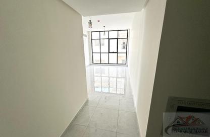 Apartment - 2 Bedrooms - 3 Bathrooms for rent in Muwaileh 29 Building - Muwaileh - Sharjah