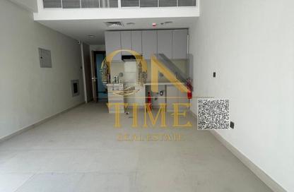 Apartment - Studio - 1 for rent in Kentia - Ajman Uptown Villas - Ajman Uptown - Ajman Apartment - Studio - 1 for rent in Kentia - Ajman Uptown Villas - Ajman Uptown - Ajman