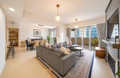 Apartment - 4 Bedrooms - 5 Bathrooms for rent in Building B - Al Zeina - Al Raha Beach - Abu Dhabi