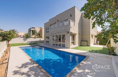 Villa - 5 - 4 for rent in Meadows 8 - Meadows - Dubai