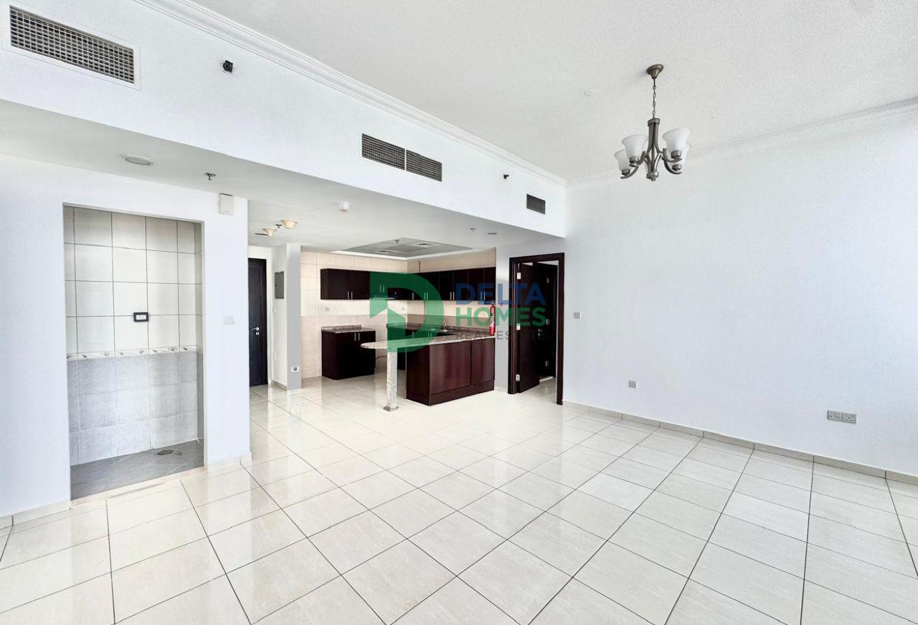 Spacious Layout I Laundry Room I on HIgh Floor photo 4
