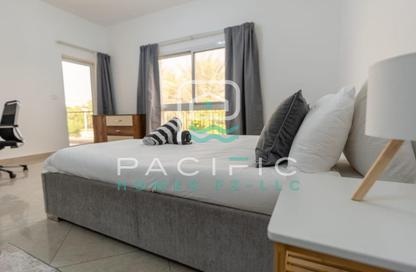 Villa - 4 - 5 for sale in Bayti Townhouses - Al Hamra Village - Ras Al Khaimah