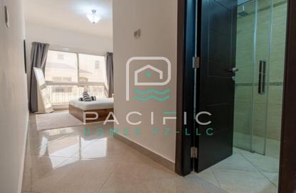 Villa - 4 - 5 for sale in Bayti Townhouses - Al Hamra Village - Ras Al Khaimah Villa - 4 - 5 for sale in Bayti Townhouses - Al Hamra Village - Ras Al Khaimah