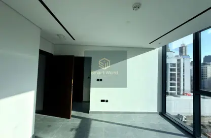 Apartment - 1 Bedroom - 2 Bathrooms for sale in Arista One - Jumeirah Garden City - Al Satwa - Dubai