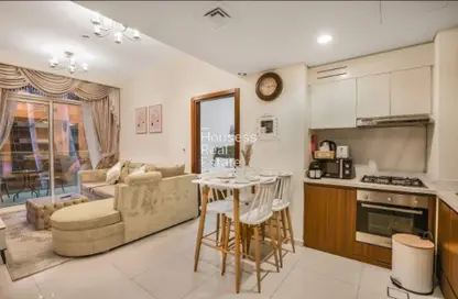 Apartment - 2 Bedrooms - 2 Bathrooms for sale in Vera Residences - Business Bay - Dubai