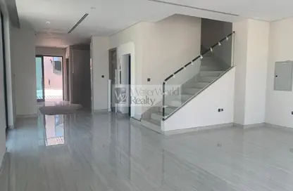 تاون هاوس - 4 غرف نوم - 5 حمامات للبيع في الضاحية 10 - قرية جميرا الدائرية - دبي