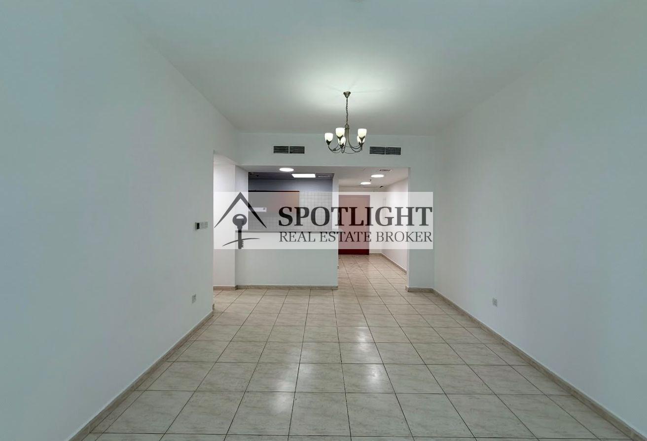 Ready to Move | Prime Location | | High Floor photo 2