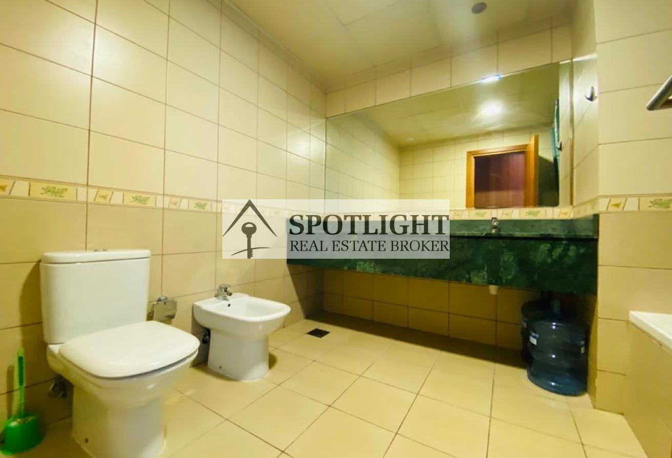 Ready to Move | Prime Location | | High Floor photo 14