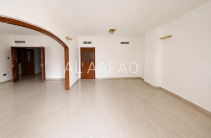 Apartment - 3 Bedrooms - 4 Bathrooms for rent in Al Majaz 2 - Al Majaz - Sharjah