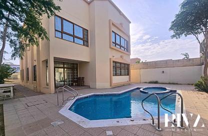 Villa - 4 Bedrooms - 5 Bathrooms for rent in Umm Suqeim 3 - Umm Suqeim - Dubai