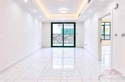 Apartment - 1 Bedroom - 2 Bathrooms for rent in Muwaileh 3 Building - Muwaileh - Sharjah