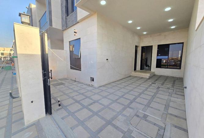 105132529 - Property Image 3
