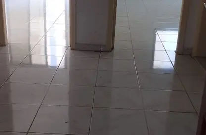 شقة - غرفة نوم - 2 حمامات للبيع في القاسمية - الشارقة