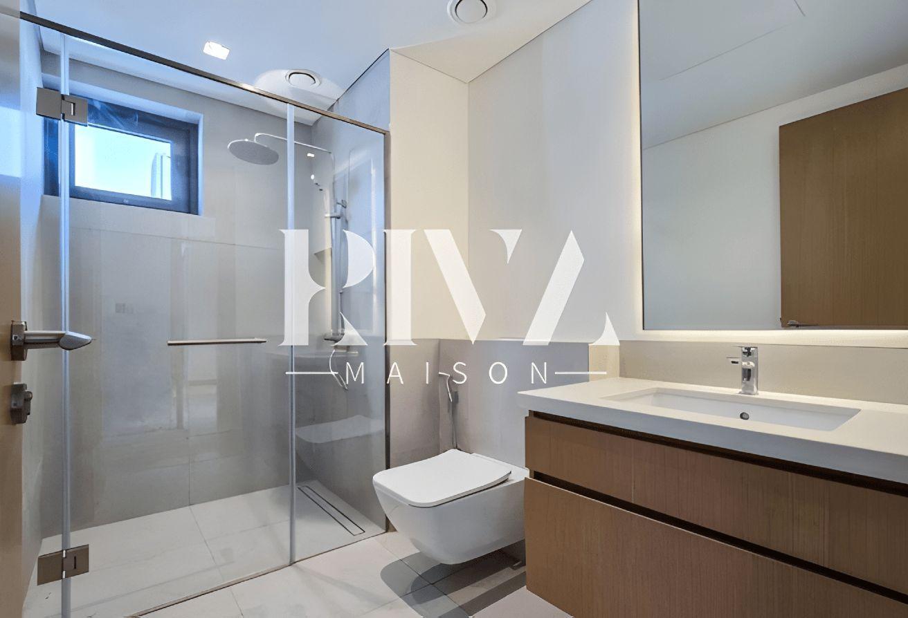 Elegantly Designed Villa | Vacant | Al Furjan photo 24