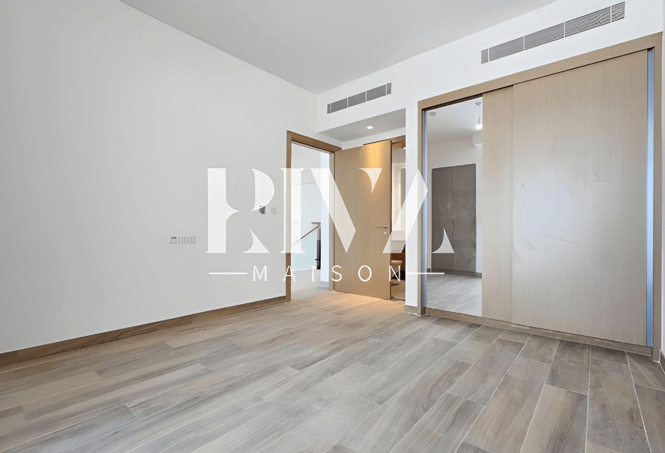 Elegantly Designed Villa | Vacant | Al Furjan photo 5