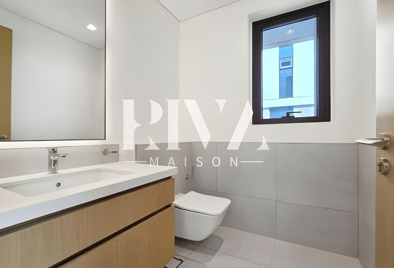 Elegantly Designed Villa | Vacant | Al Furjan photo 25