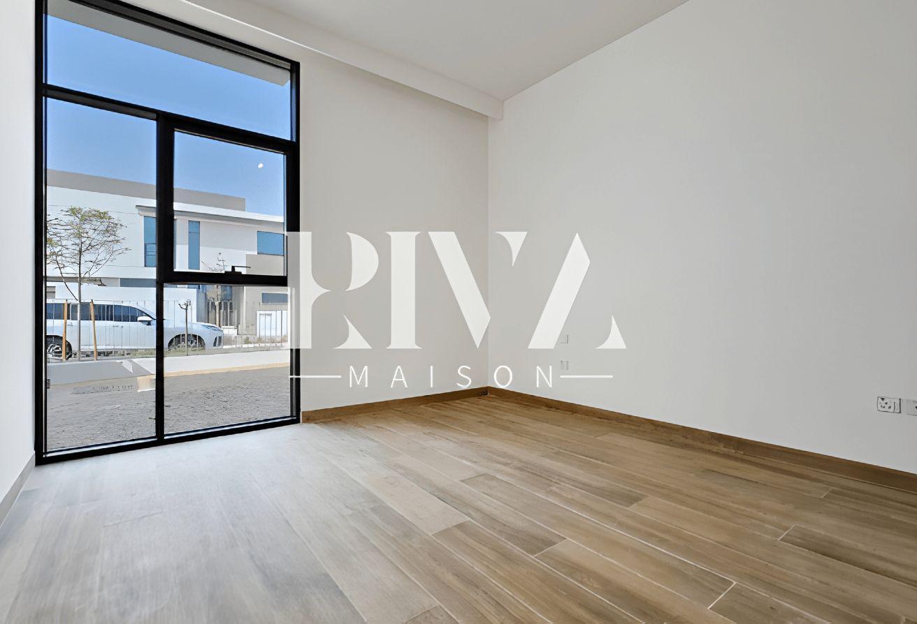 Elegantly Designed Villa | Vacant | Al Furjan photo 15