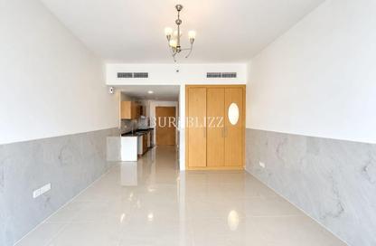 Apartment - Studio - 1 for rent in May Residence 1 - May Residence - District 10 - Jumeirah Village Circle - Dubai Apartment - Studio - 1 for rent in May Residence 1 - May Residence - District 10 - Jumeirah Village Circle - Dubai